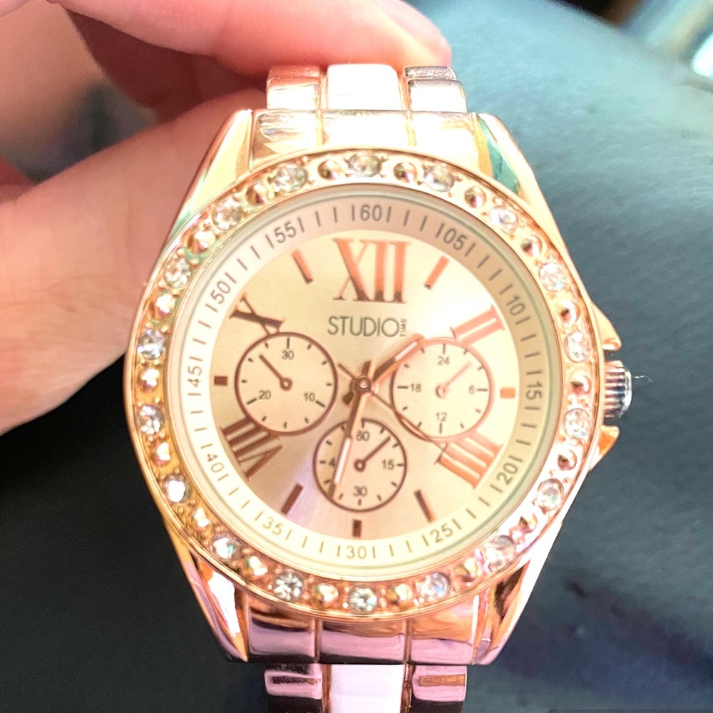 Studio bracelet watch rose gold with white steel faux diamond Bessel